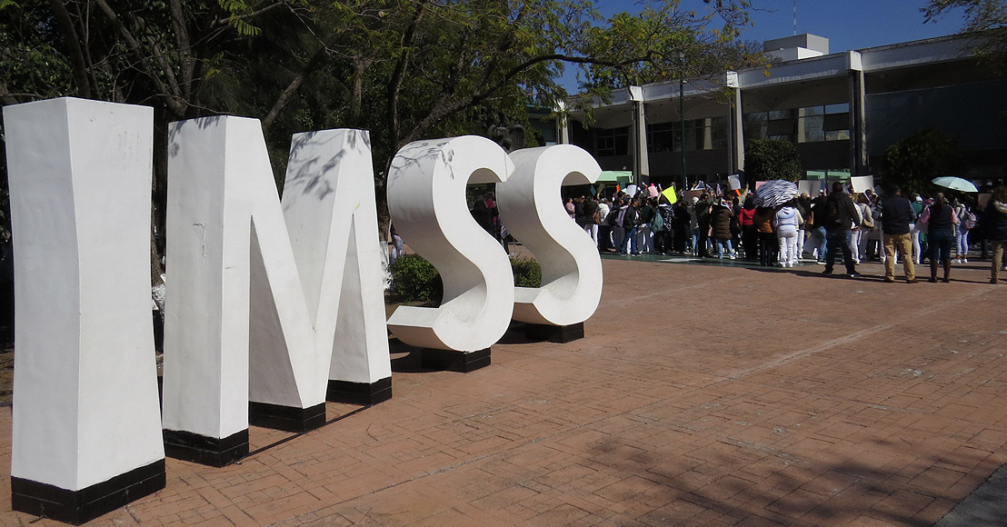 Querétaro: Enfermeras protestan en el IMSS