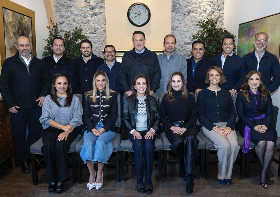 Querétaro: Reunión del gobernador con panistas