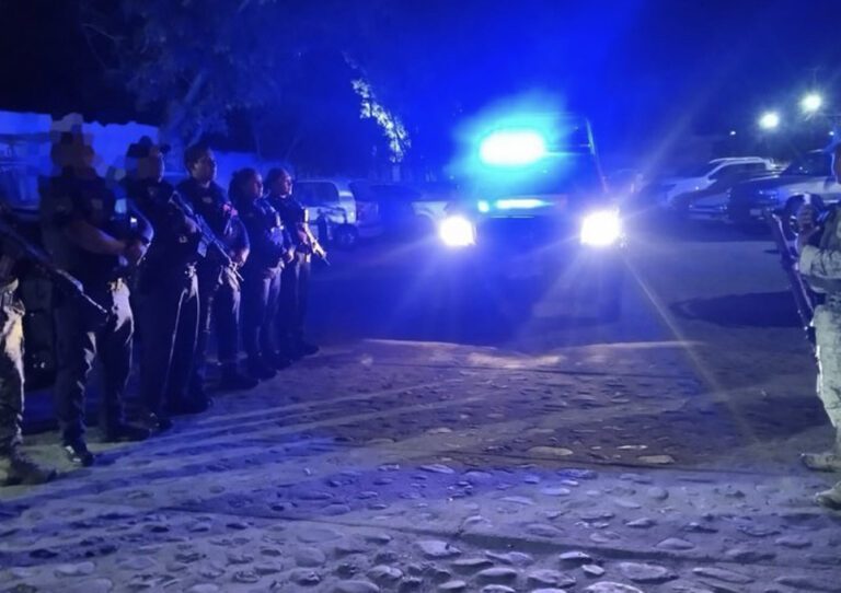 Sujeto acciona arma durante fiesta patronal en Querétaro