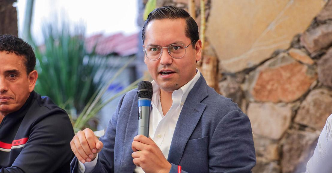 Corregidora: Anuncia rehabilitación de vialidad y acceso al Parque Industrial Balvanera