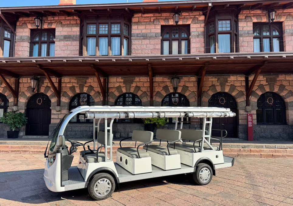 Unidades de transporte en el Centro Histórico de Querétaro