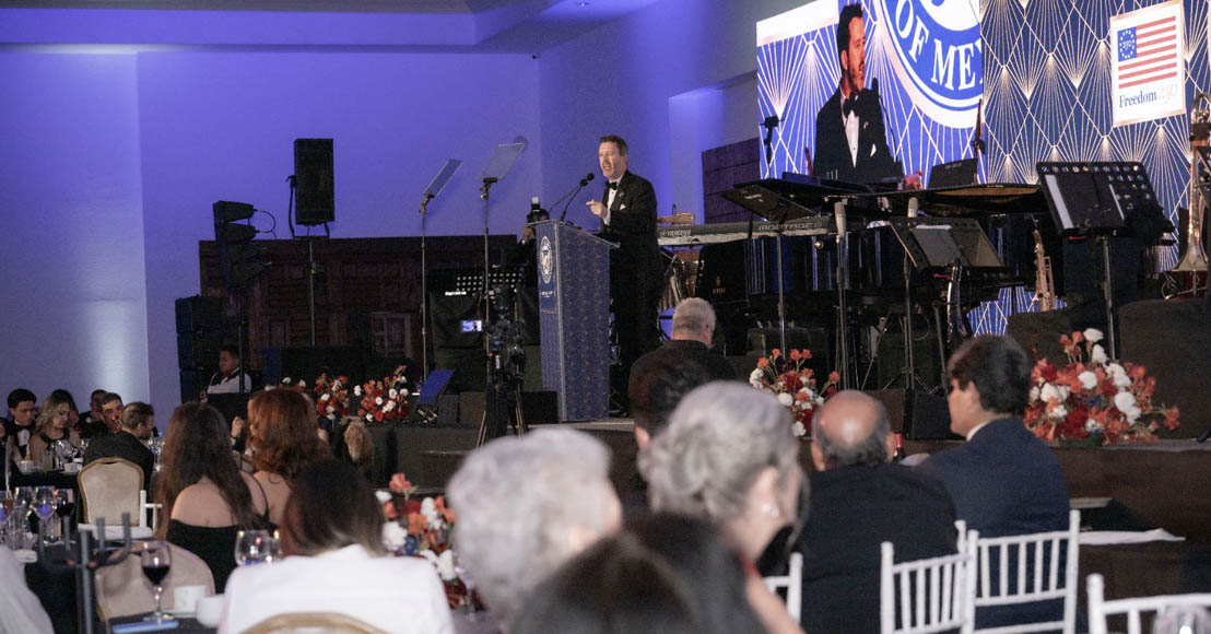 Representantes de la oposición se reúnen en gala de la Asociación Americana en México