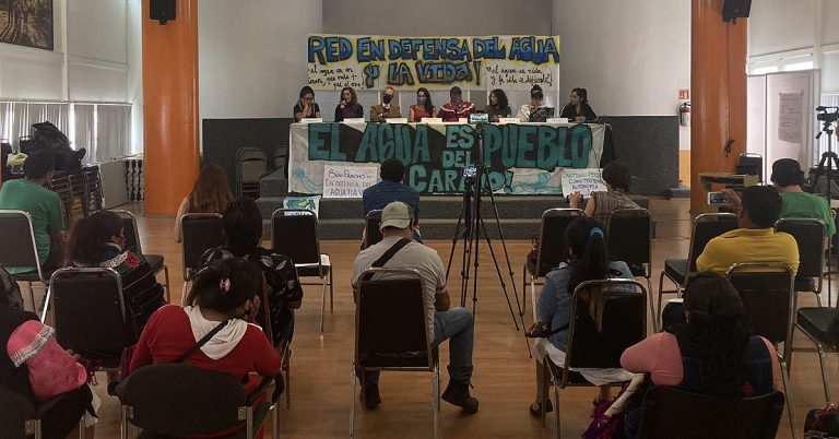 Acusan represión del gobierno de Querétaro en Centro Prodh