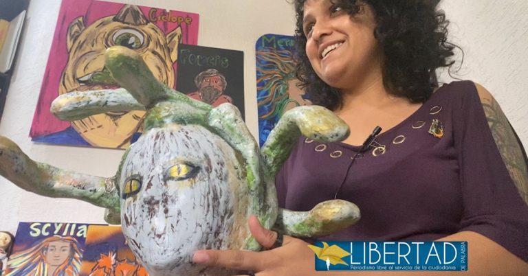 Angélica, una mujer que se asumió artesana y dejó su puesto administrativo