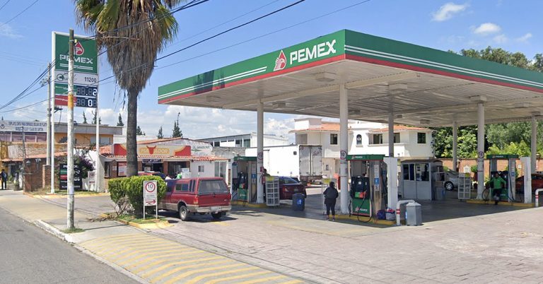 Exhiben a gasolinera de Querétaro, donde rechazaron verificación
