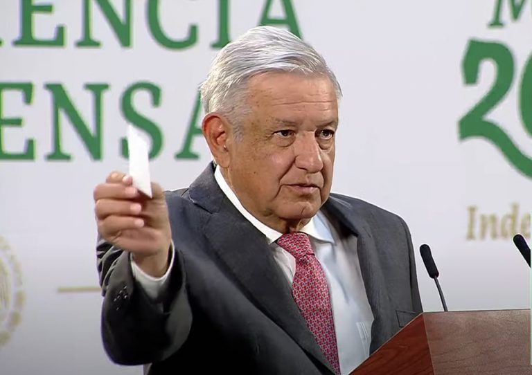 Hay dos denuncias contra Romero Deschamps: AMLO