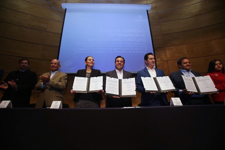 Transporte gratuito para tres Universidades más