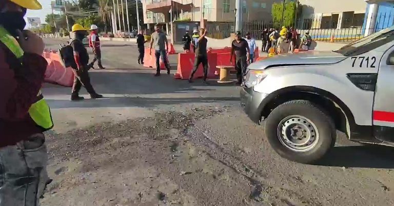 “No traemos ni para los camiones”, trabajadores de la obra “Paseo 5F” realizaron protesta