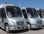 Camiones de refuerzo para transitar en 5 de Febrero, en Querétaro.