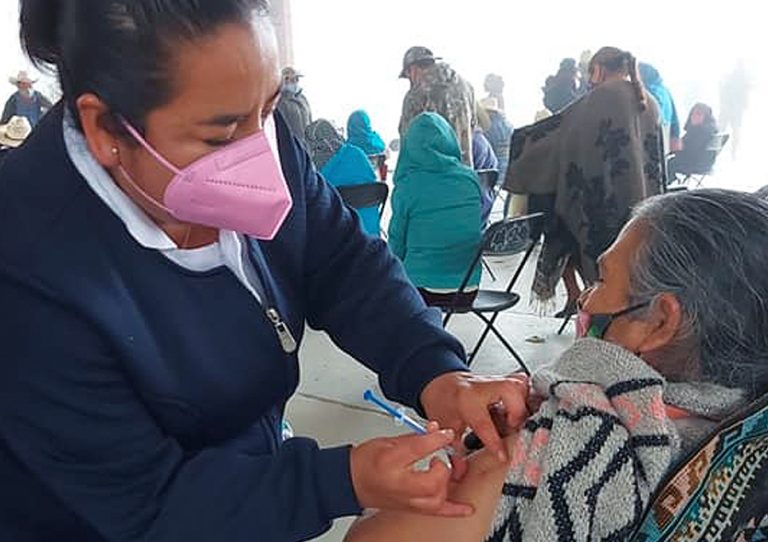 Informan sobre vacuna contra Covid-19 en Querétaro, San Juan del Río y Corregidora