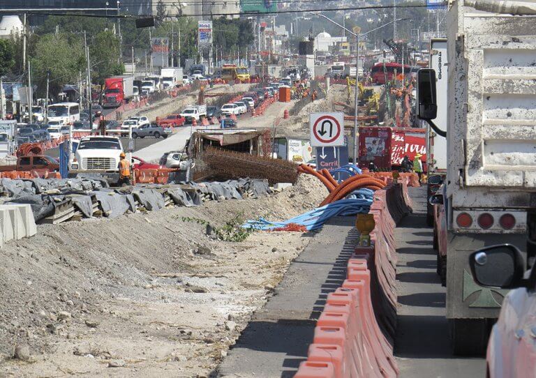 Obras en paseo 5F Querétaro