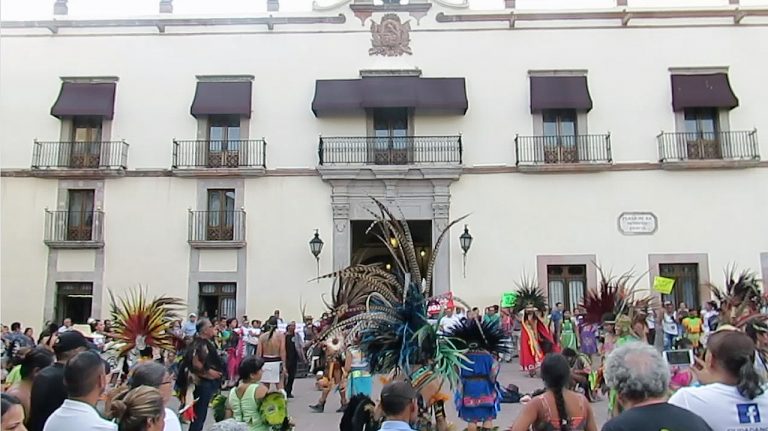 Concheros de Querétaro temen que una obra vial impacte sus barrios y tradiciones