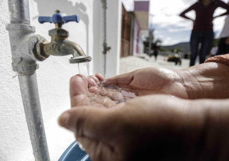 Anuncian afectación de servicio de agua en 156 colonias de Querétaro