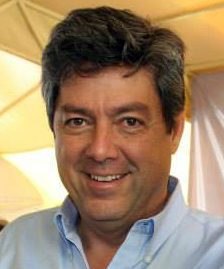 Excandidato se dijo “sorprendido” por un ciudadano que lo acusó de no volver